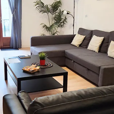 Colbert Triplex 3 - Balcon - Patio - Cathédrale Appartement