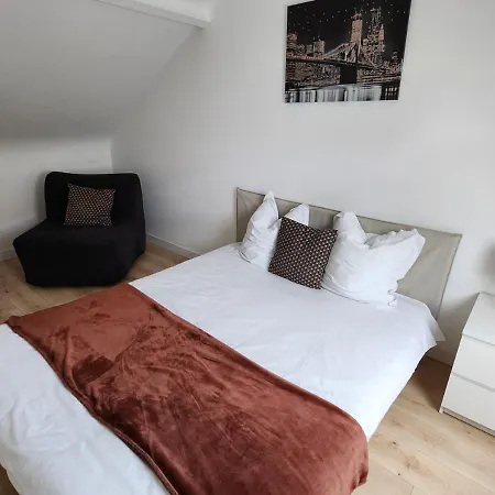 Colbert Triplex 3 - Balcon - Patio - Cathédrale Appartement *